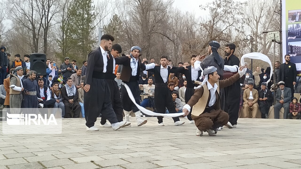 جشنواره ههلپهرکی در سقز