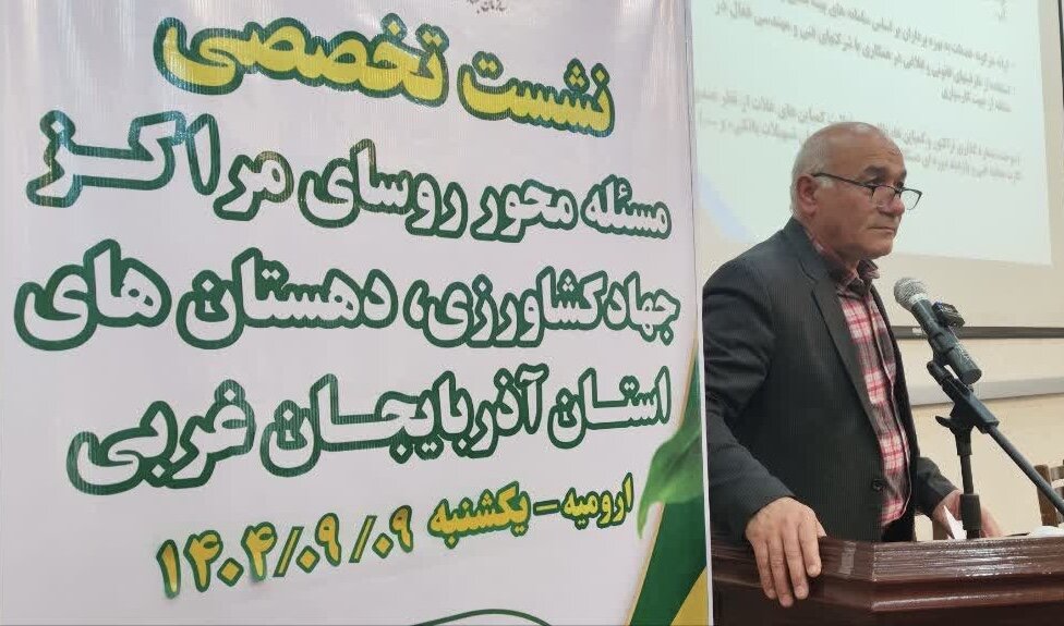 جعفری: سایبان باغی در ۴۲هزار هکتار از باغات آذربایجان غربی اجرا می شود