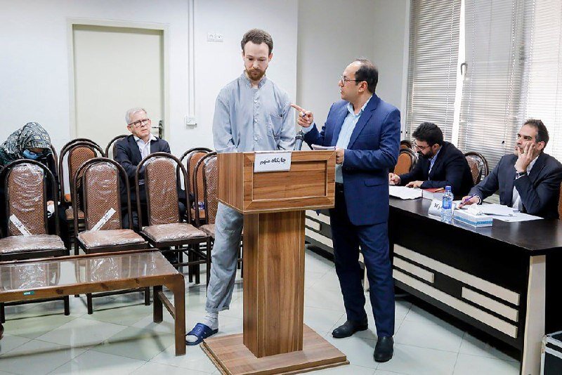 جلسه دادگاه رسیدگی به اتهامات یوهان فلودروس برگزار
شد