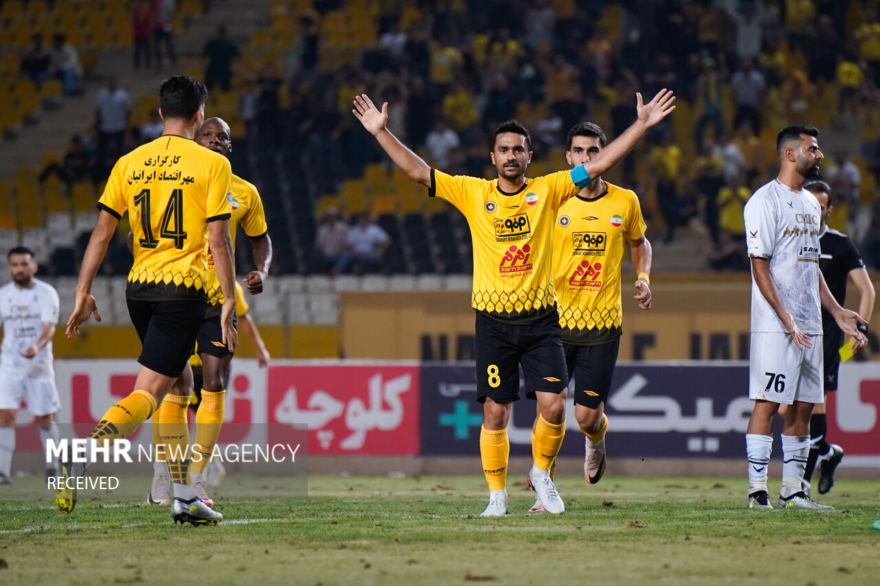 جلسه سرنوشت ساز مدیران سپاهان برای ثبت قرارداد
بازیکنان