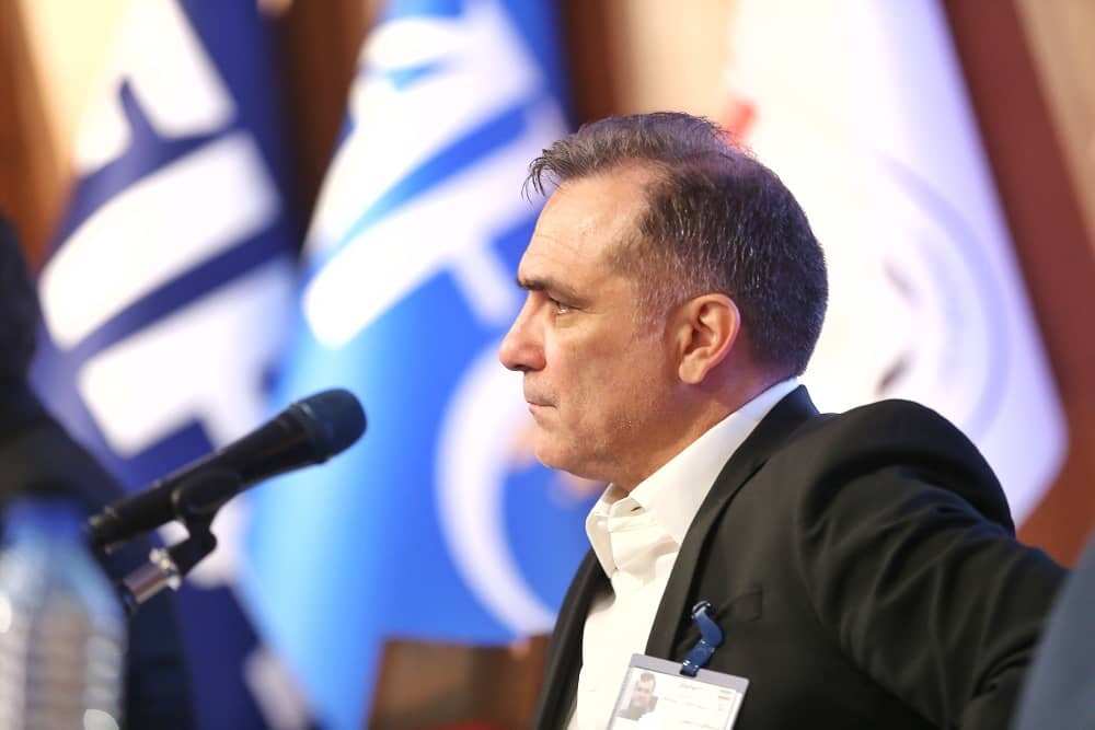 جلسه سرپرست فدراسیون فوتبال با وزیر ورزش برای VAR