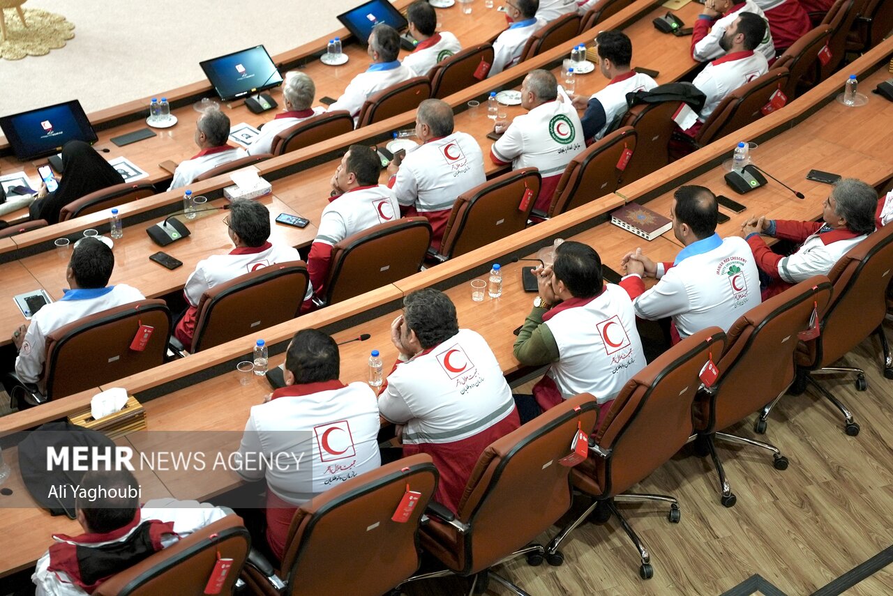 جلسه شورای عالی جمعیت هلال احمر برگزار شد