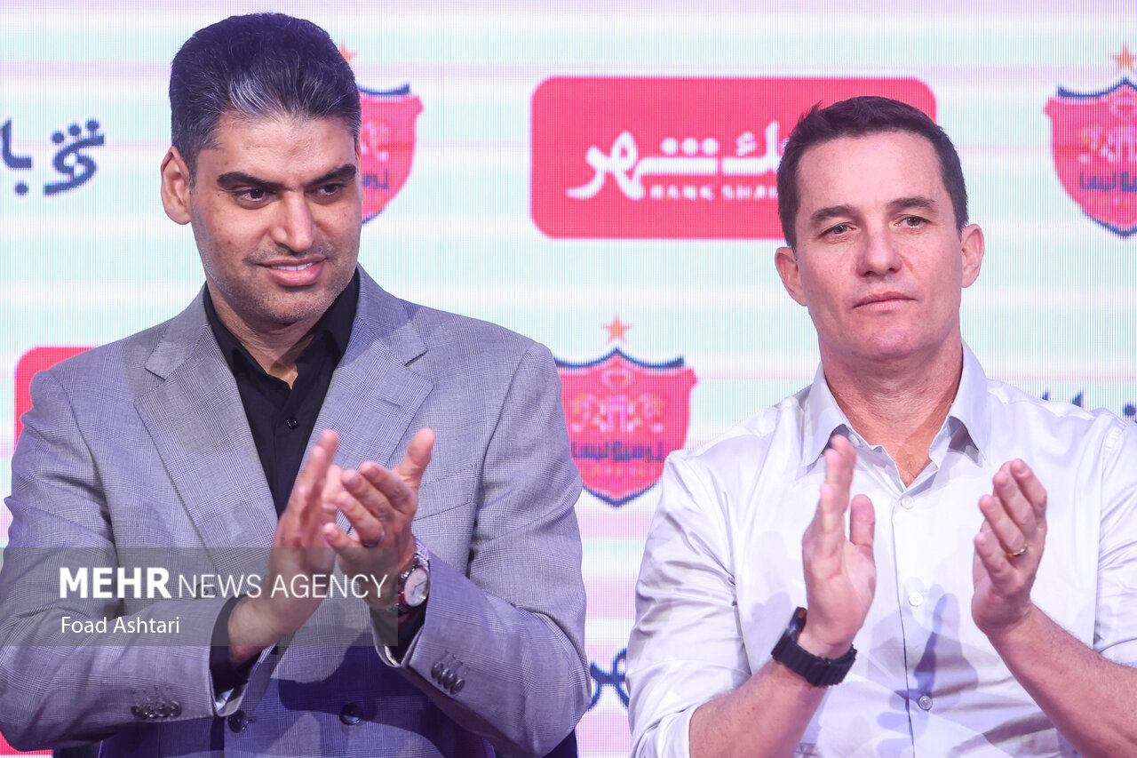 جلسه مدیرعامل باشگاه پرسپولیس با اوسمار