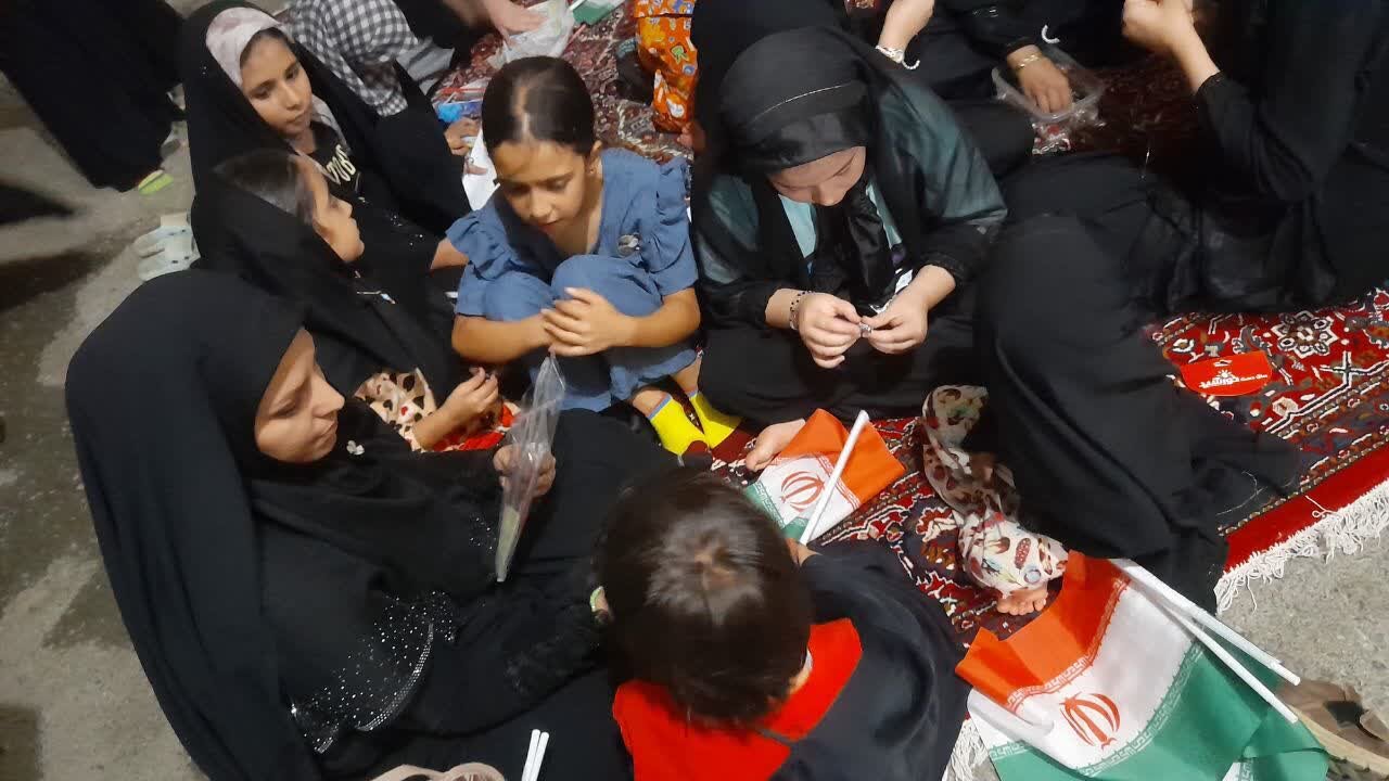 جلوهای از میهندوستی در مدارس کامیاران؛برگزاری پویش «پرچم افتخار»