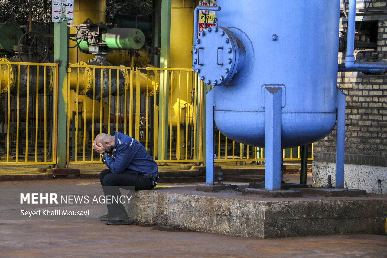 جلوگیری از تعطیلی ۲ هزار واحد تولیدی و بیکاری ۱۹۸ هزار نیروی کار