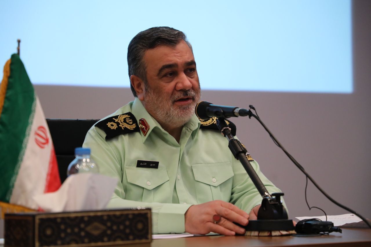 جلوی افترا زدن به مسئولان در فضای مجازی گرفته شود