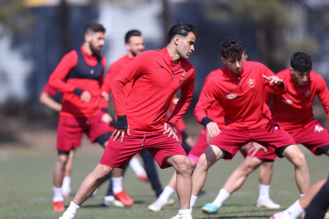 جنجال بازیکن پرسپولیس در پایان لیگ: بزرگتر تیم بیاید و حرف‌ها را بزند!