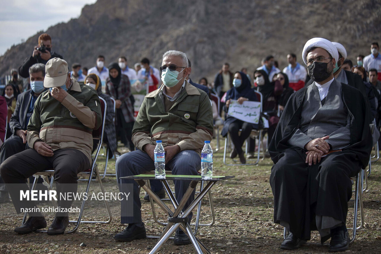 جنگلهای زاگرس سالانه ۶ میلیارد مترمکعب آب ذخیره میکنند