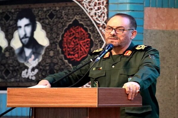 جهاد تبیین باید در میدان عمل با جدیت دنبال شود