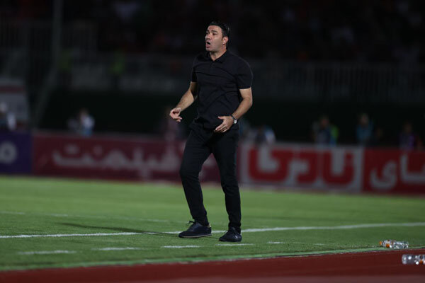 جواد نکونام حاضر به حضور در نشست خبری نشد/ شرایطش را
ندارم!