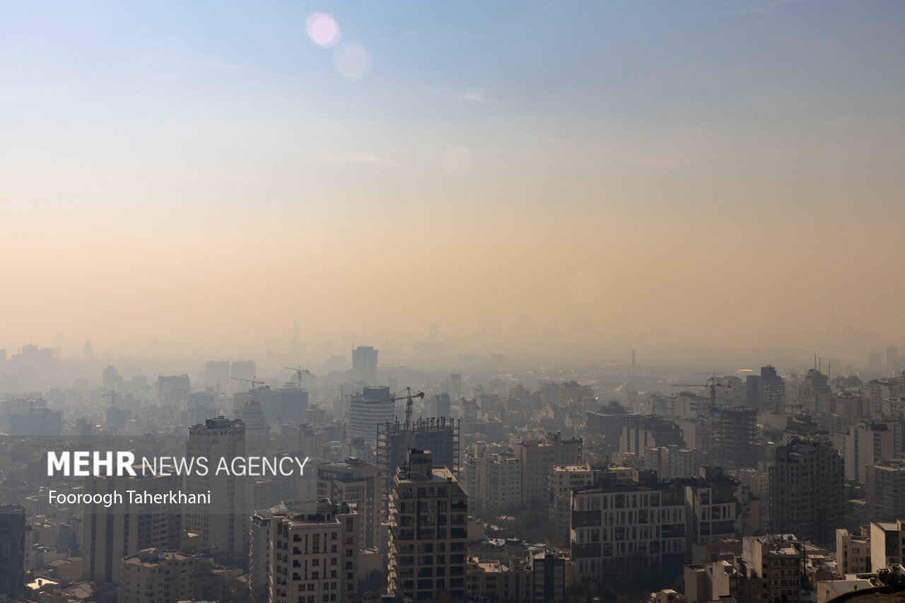 جولان ذرات معلق در هوای پایتخت؛ وضعیت هوا همچنان نارنجی