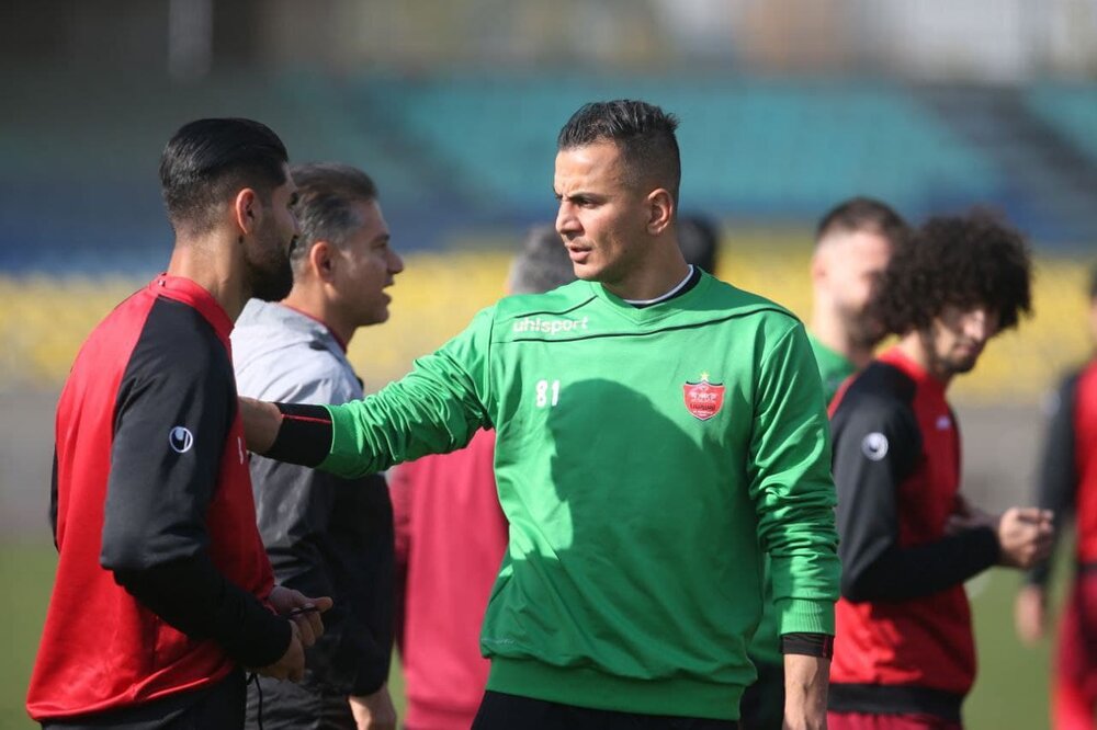 حامد لک بعد از ضربه پنالتی به بازیکن پیکان چه گفت؟