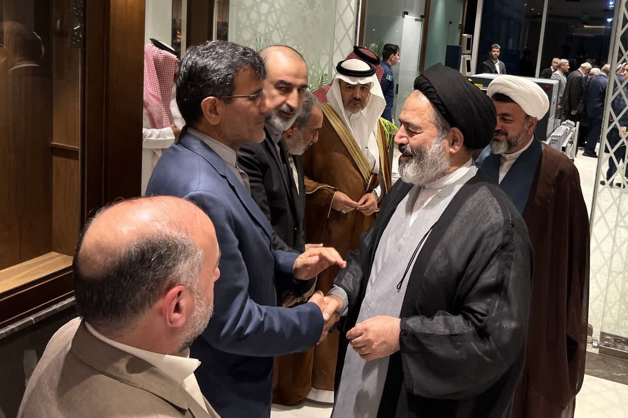 حجت الاسلام نواب: خدمات ارائه شده به حجاج ایرانی روبهرشد است