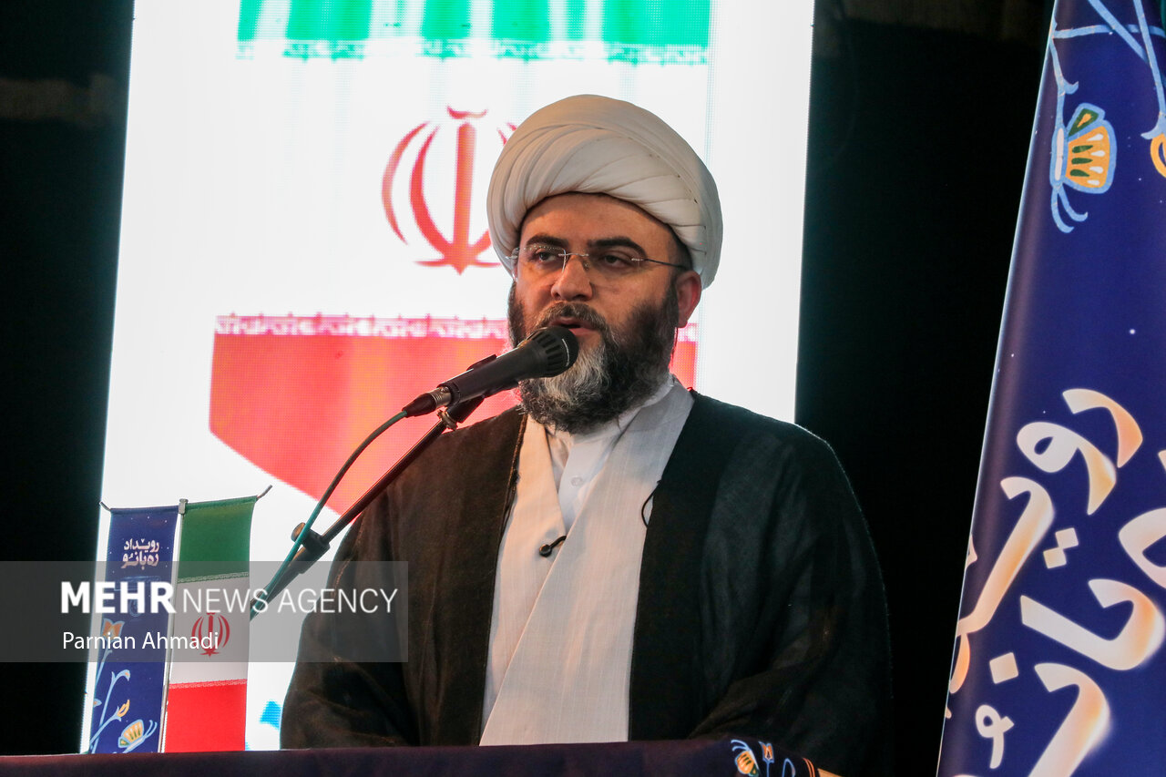 حجت‌الاسلام قمی: بسیاری از مسائل بدون نقش‌آفرینی بانوان حل نخواهد شد