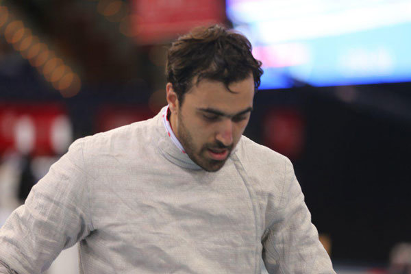 حذف زودهنگام پاکدامن از مسابقات شمشیربازی 