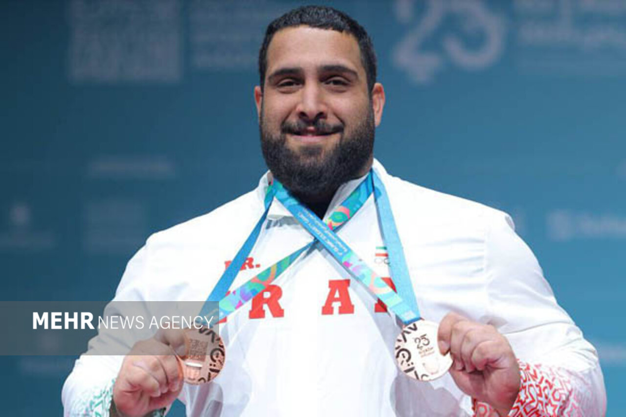 حسن پور:  از اینکه دل مردم ایران را شاد کردم، خوشحال هستم