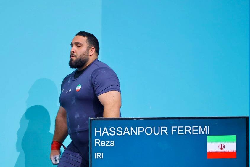 حسن پور در یکضرب وزنه برداری چهارم شد