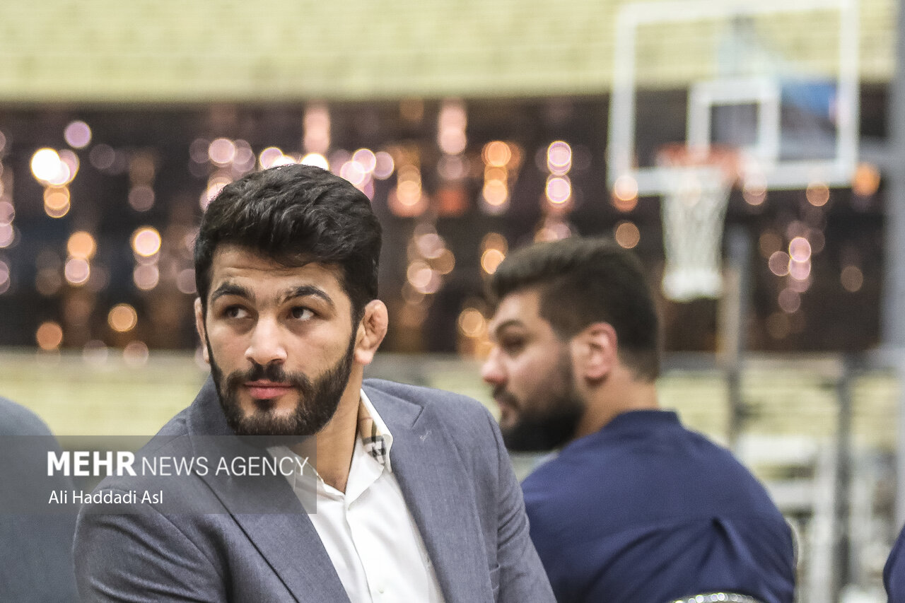 حسن یزدانی: به هر جایگاهی که رسیدیم گذشته خود را فراموش نکنیم