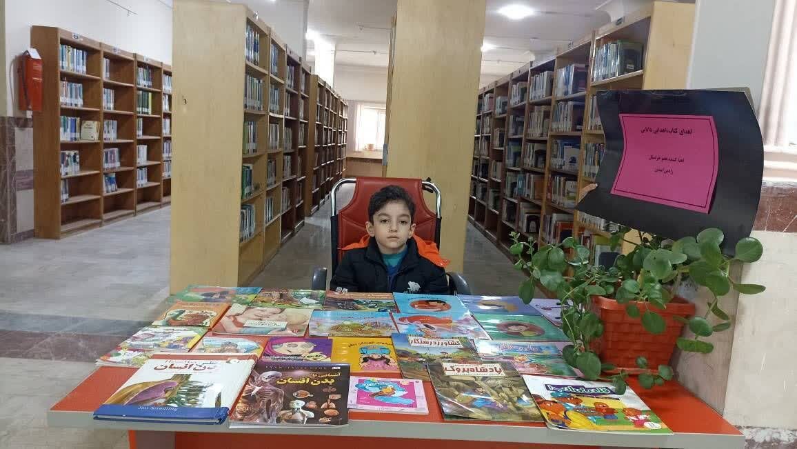 حسنی خونسار: برنامه‌های ترویج کتابخوانی در کردستان اجرا می‌شود