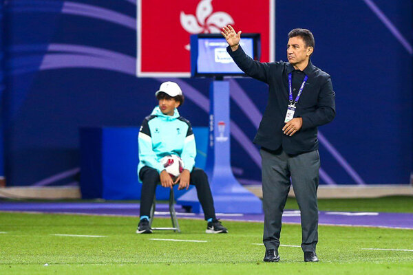 حسودان کی‌روش را گل و بلبل نشان می‌دادند/ سرمربی را سکته می‌دهند