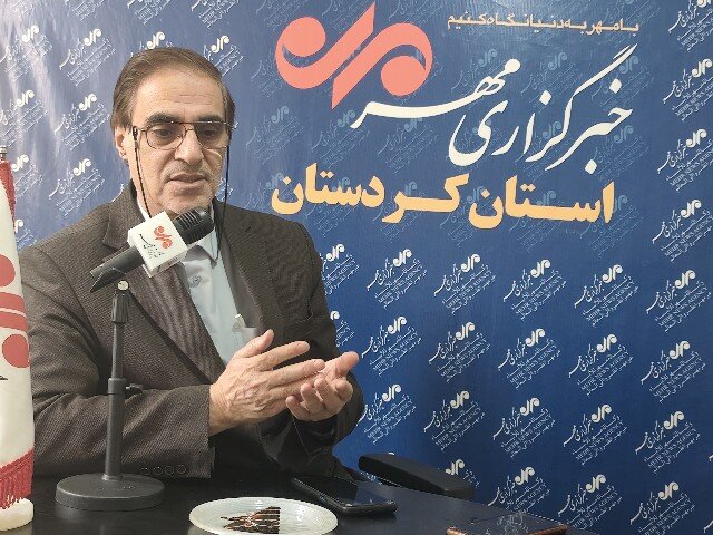 حسینی: اقتصاددانها بهجای بودجه فرهنگ سراغ ابر بدهکاران بروند