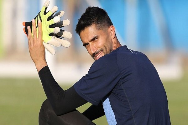 حسینی: می خواستم استقلال را ترک کنم