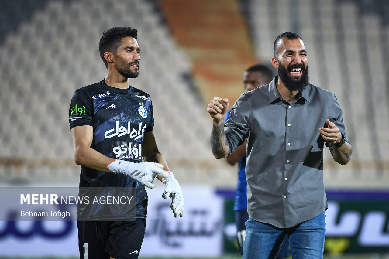 حسینی چگونه بهترین دروازه‌بان سال شد/ استقلال به دنبال رکورد جدید