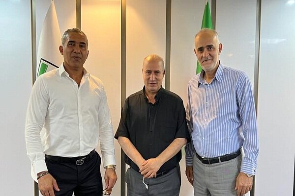 حضور احمدرضا عابدزاده در فدراسیون فوتبال و دیدار با تاج و نبی