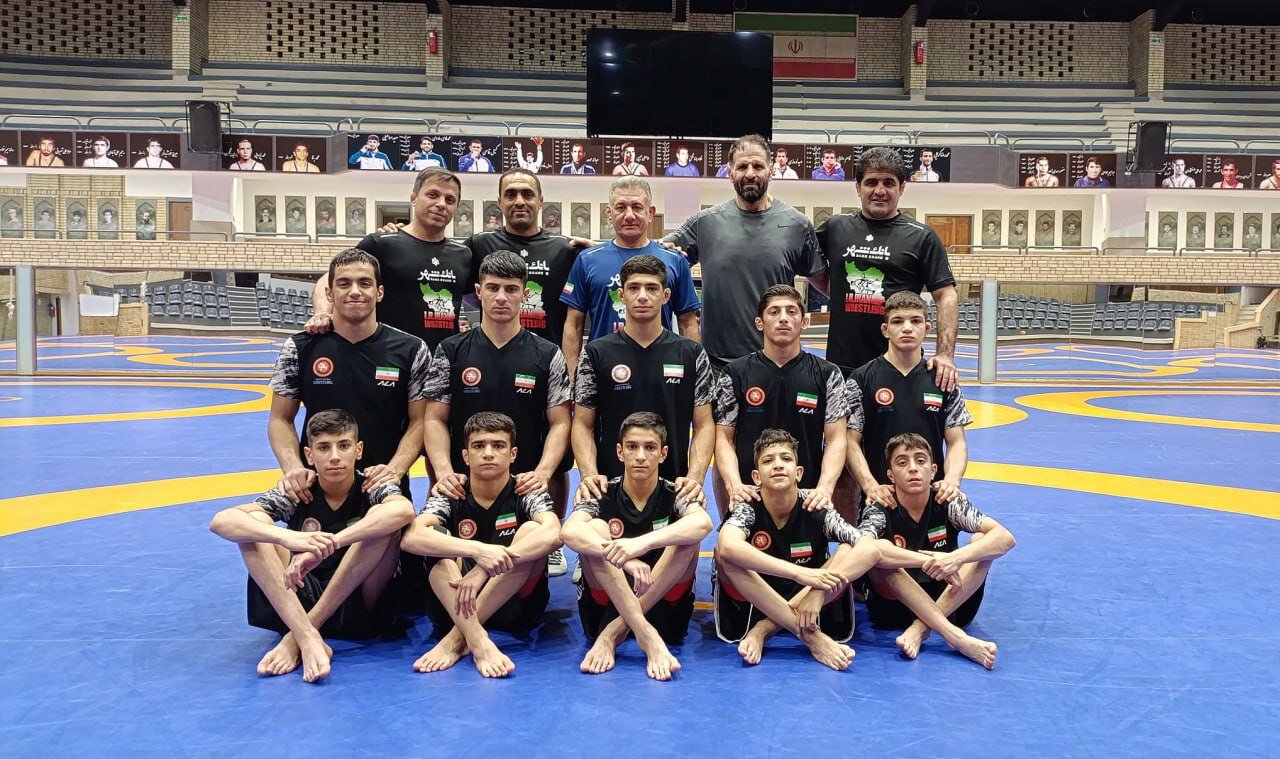 حضور دبیر فدراسیون و سرمربی تیم ملی کشتی آزاد جوانان در تمرین نونهالان