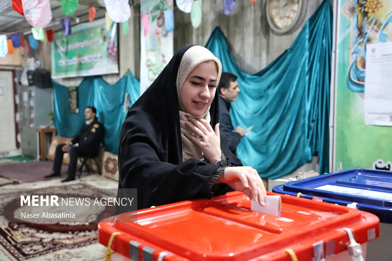 حضور رأی اولی‌ها در صحنه انتخابات ۱۴۰۲ – سنندج