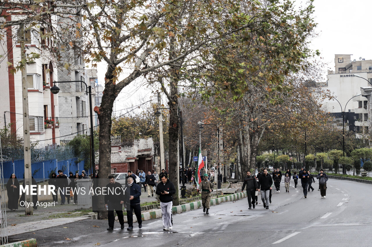 حضور شهردار تهران در همایش پیاده‌روی