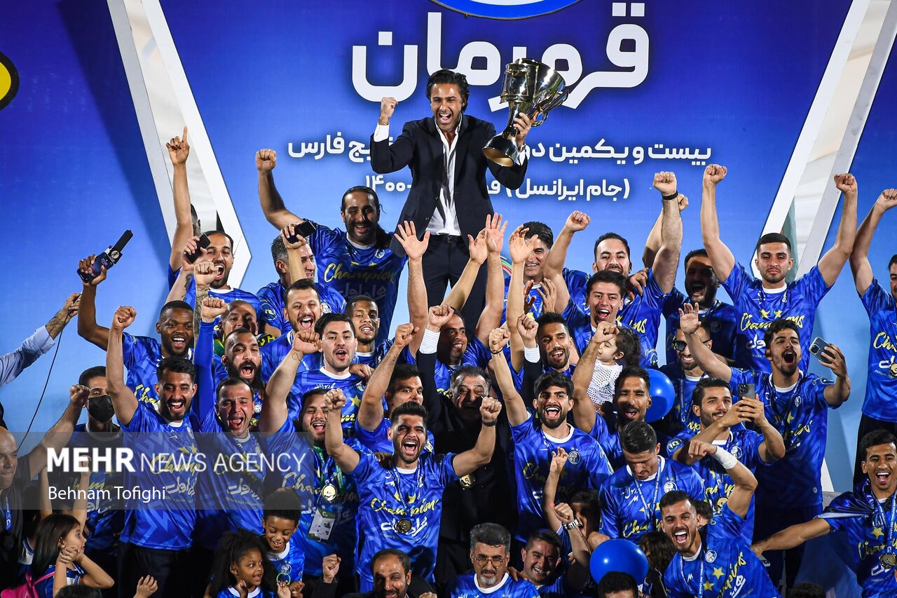 حضور مجیدی در امارات و سکوت باشگاه استقلال/گزینه بعدی در راه است!