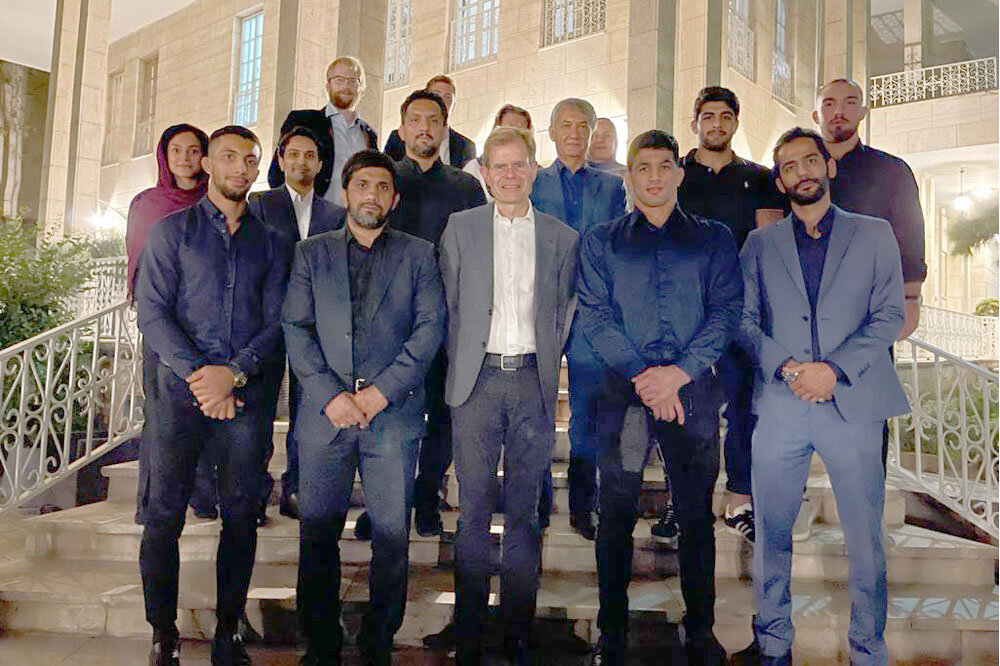 حضور مدالآوران المپیکی کشتی ایران در سفارت نروژ