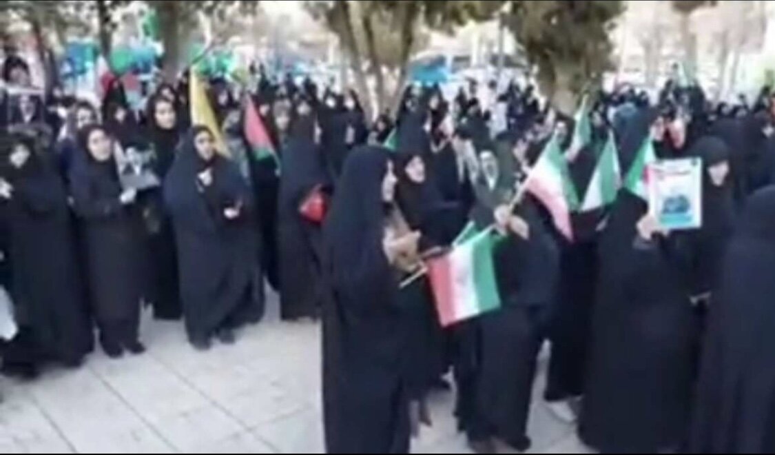 حضور مردم بصیر دیار گروس در خیابان‌های شهر