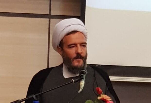 حضور مردم در انتخابات موجب پیشرفت کشور میشود