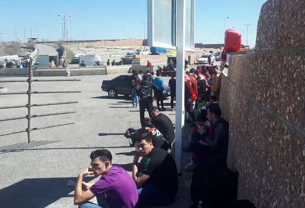 حضور هواداران تراکتور ۷ ساعت قبل از شروع بازی باسپاهان