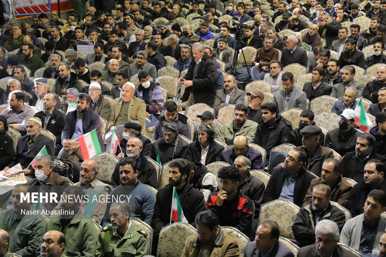 حضور گسترده سنندجیها در مراسم چهارمین سالگرد شهادت سردارسلیمانی