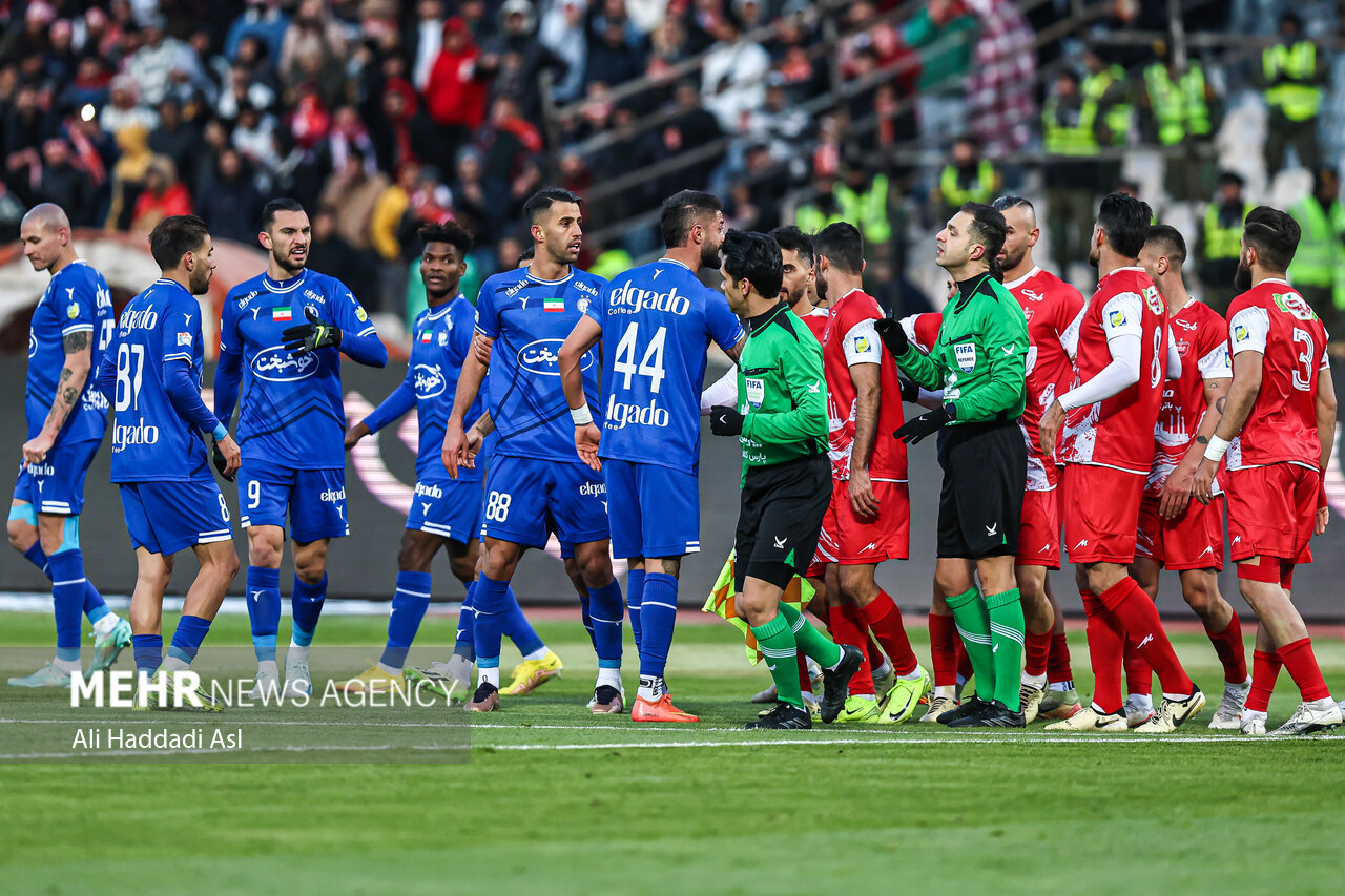 حضور یک مدیرعامل در منزل بازیکن تاثیرگذار برای تعیین لیست فصل بعد!