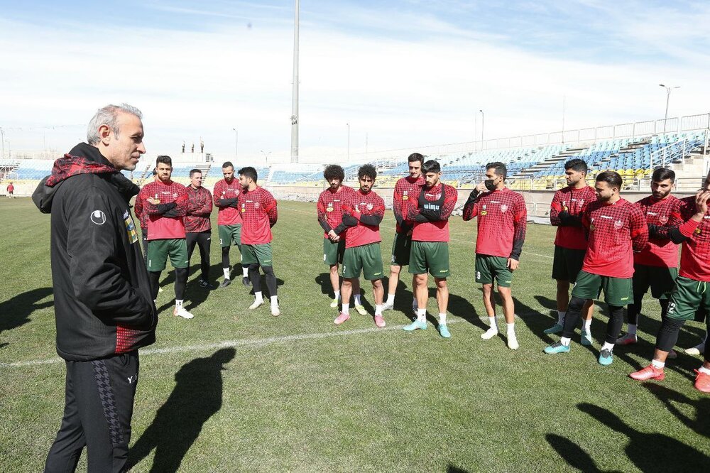 حضور ۹ بازیکن امید در تمرین پرسپولیس/ مشکل صادقی رفعشد
