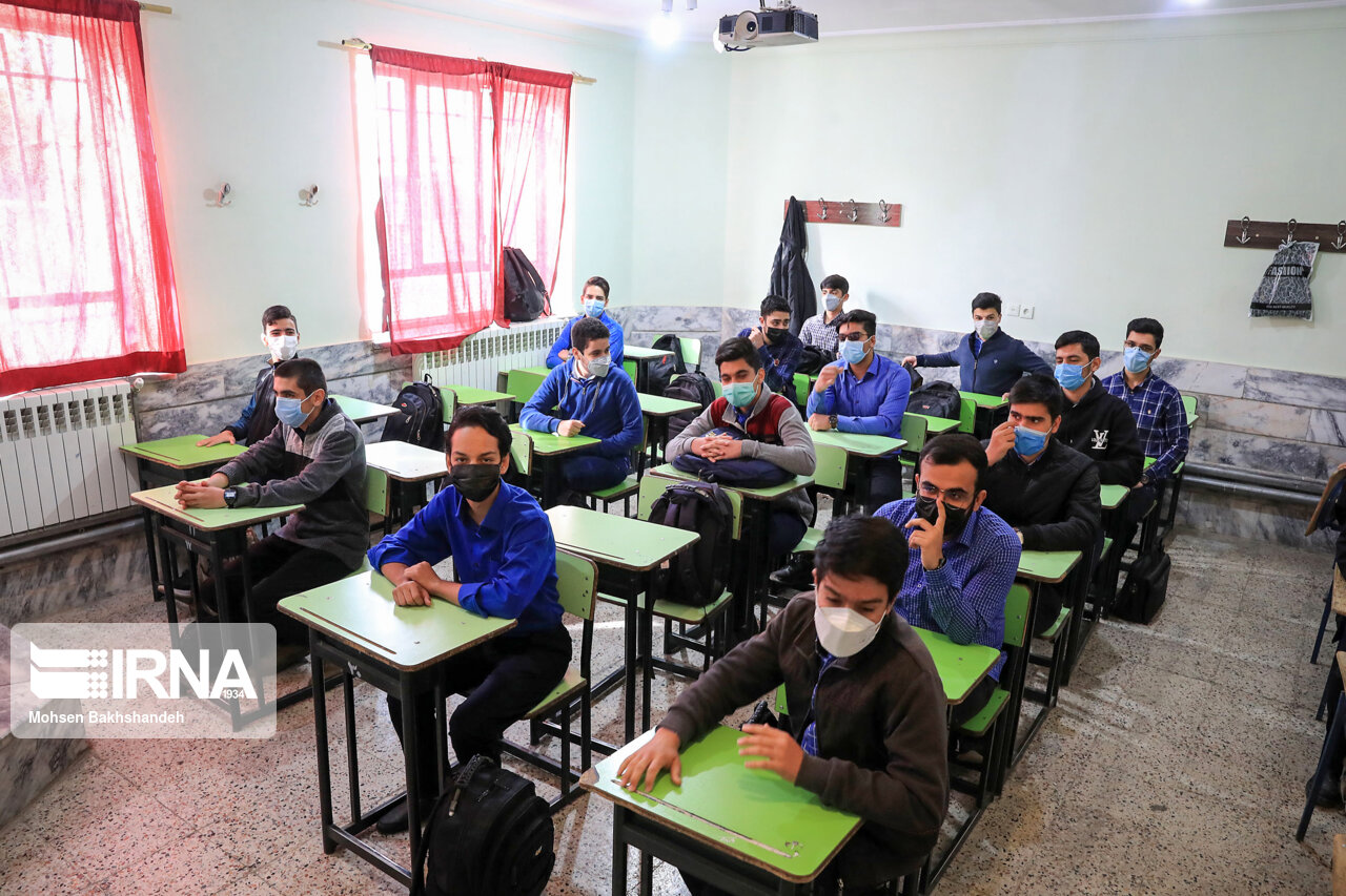 حضور ۹۷ درصدی دانش‌آموزان دوره متوسطه تهران در مدارس