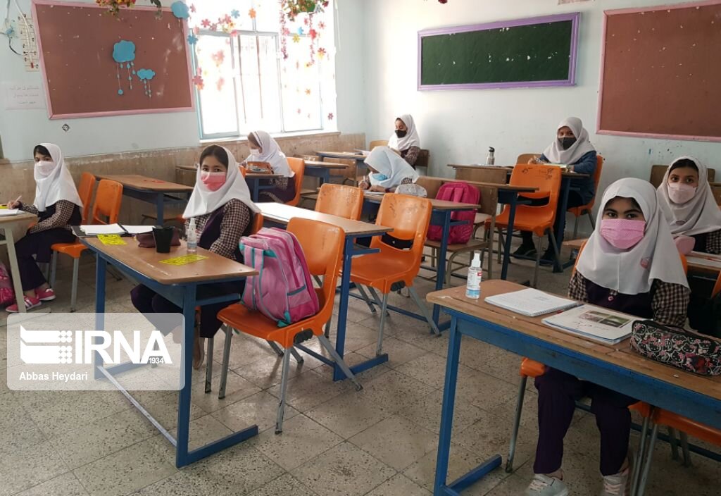 حضوری شدن فعالیت مدارس تا واکسیناسیون ۷ هزار کودک در قم