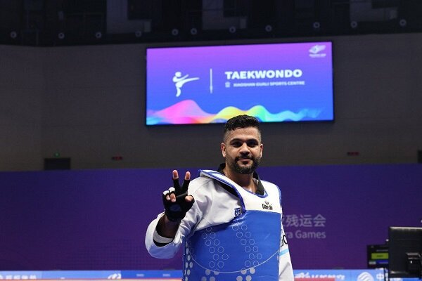 حق‌شناس: امیدوارم با مدال‌های پاراتکواندو دل مردم را شادکنیم