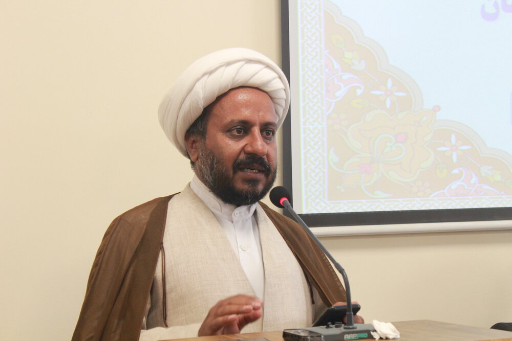 حلقههای تربیتی در مراسم معنوی اعتکاف در کردستان برگزارمیشود