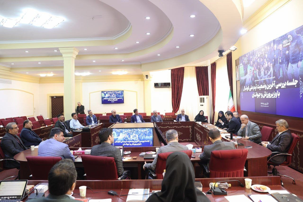 حمایت وزیر ورزش برای حضور پرقدرت تیم ملی در جام‌جهانی با قلعه‌نویی