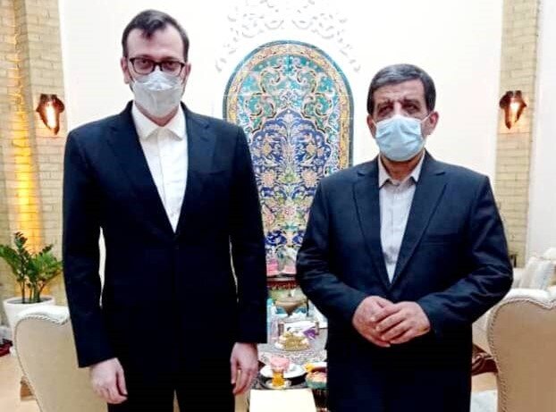 حمایت ویژه ضرغامی از راهنمایان گردشگری/ استمرار بیمه در سال ۱۴۰۱