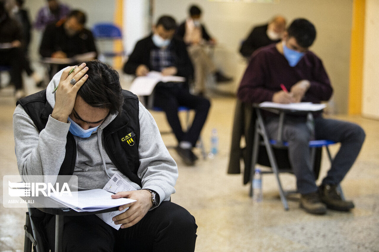 حمایت کمیته امداد از ۲۸ هزار دانشآموز در کنکور سراسری ۱۴۰۱
