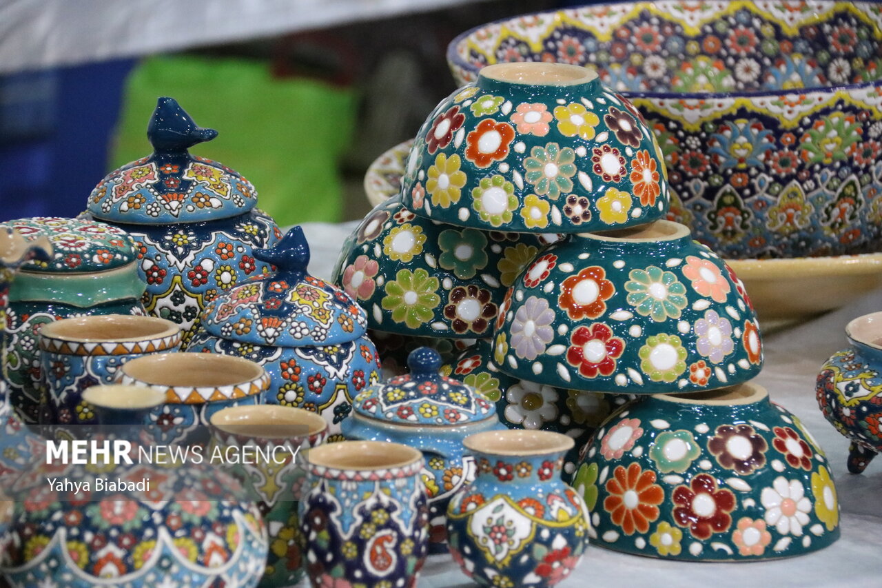 حمایت‌ گمرک از صادرکنندگان صنایع‌دستی