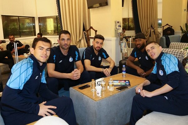 خارجیهای استقلال «لودو کینگ» بازی کردند