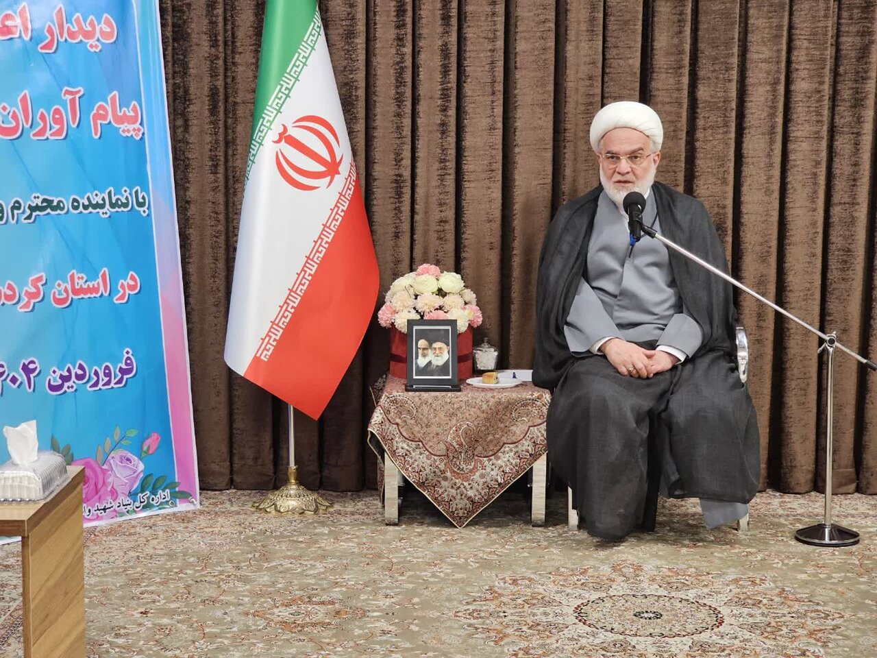 خاطرات شهدا باید به عنوان الگوی آیندگان ثبت شود