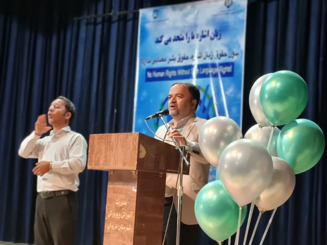 خانی: ۲۰۰ دانش‌آموز دارای آسیب شنوایی در کردستان تحصیل می‌کنند